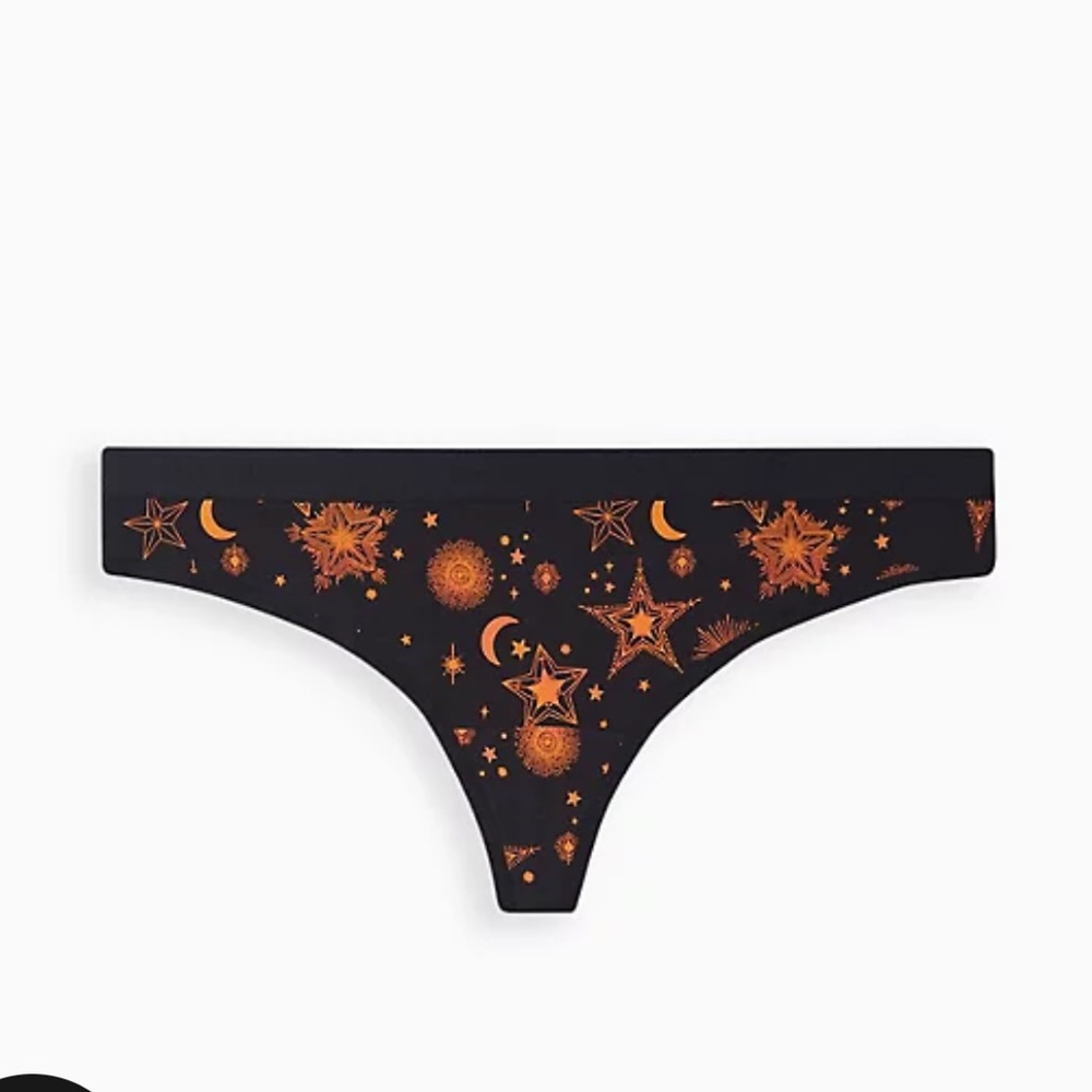 NWT! Torrid Cotton mid rise thong